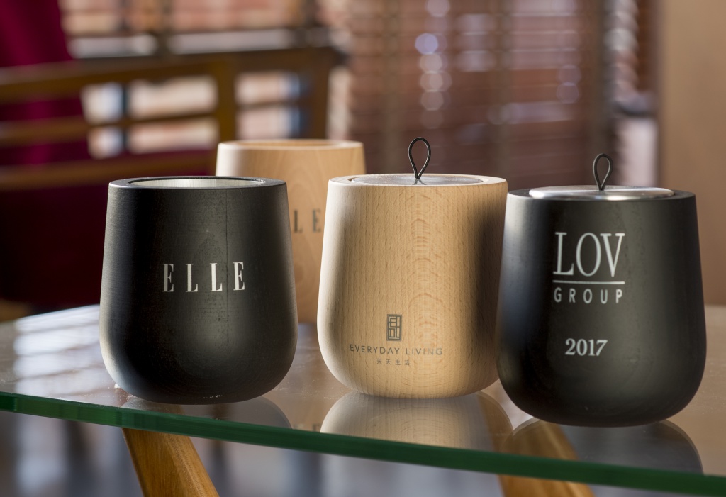 CUSTOMIZED SILK-SCREENED  WOODEN 